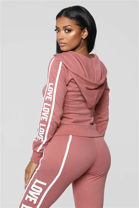 2020 Custom Latest Sexy Two Piece Set Girls Tracksuits Sports Wear