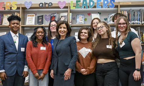 Governor Kathy Hochul visits MHS to discuss mental health - Mohonasen ...