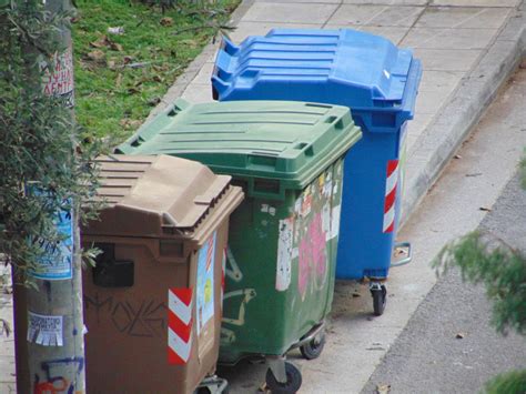 garbage trash cans