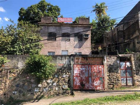 Casa na Rua Pompílio de Albuquerque Encantado em Rio de Janeiro por R