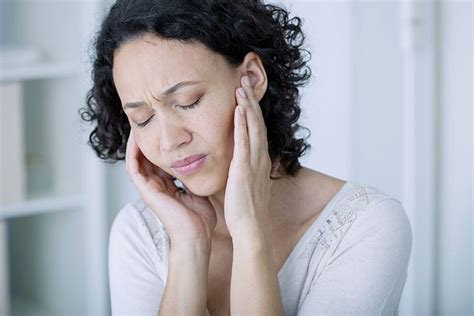 Suffering From Ear Pain When Swallowing? It Could Be TMJ