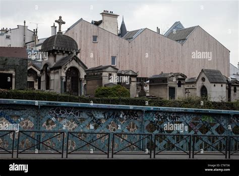 Montmartre Cemetery Paris France Stock Photo Alamy