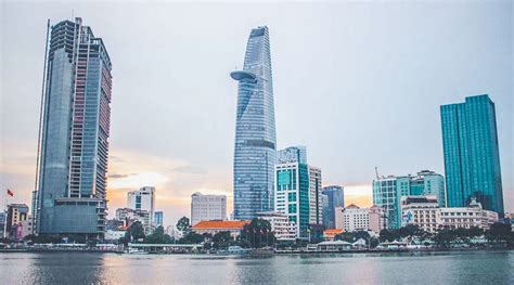 Bitexco Financial Tower Saigon Skydeck Soakploaty