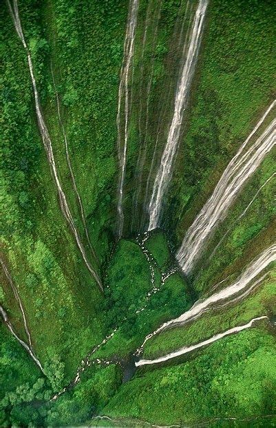 Waimanu valley waterfalls – Artofit