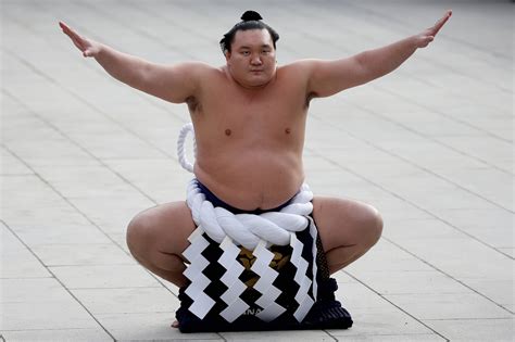 Hakuho, sumo's record-setting yokozuna, to retire - The Japan Times