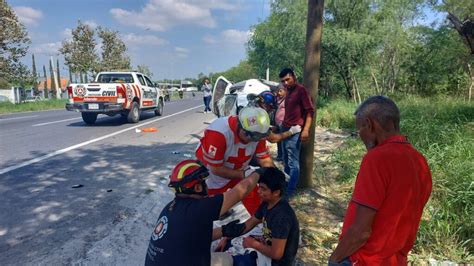 Atiende Protecci N Civil Y Cruz Roja Heridos En Una Volcadura En