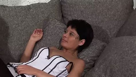 Hardcore Sex mit einer deutschen Schlampe er will es fühlen xHamster