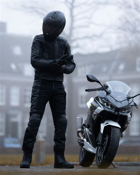 Scorpion Exo Evo Ii Carbon Air Motorhelm Biker Outfit