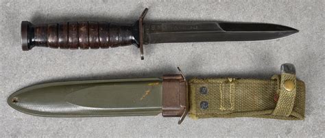 Lot Ww American Paratroopers M Combat Knife