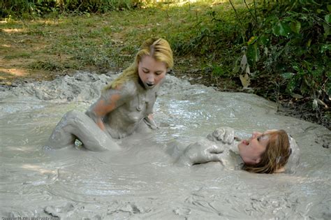 Girls Immersion In Quicksand