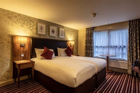 Gloucester Robinswood Hotel Bw Signature Collection By Best Western