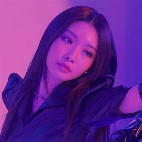 CHUNGHA Purple Aesthetic | Purple vibe, Purple aesthetic, Dark purple ...