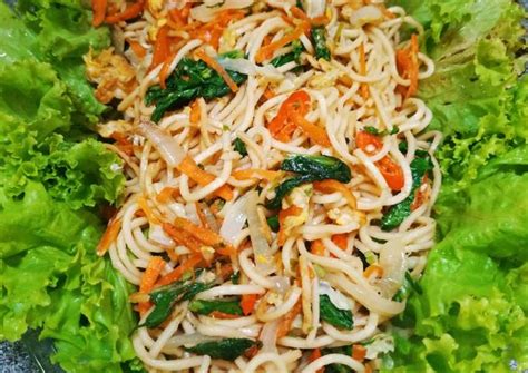 Resep Mie Goreng Simple Oleh Thathit Purwatiningtyas Cookpad