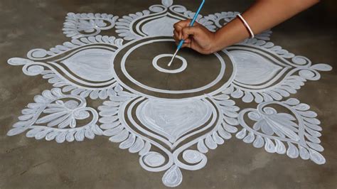 Easy And Simple Alpona Design For Laxmi Puja Laxmi Puja Alpona Kolam