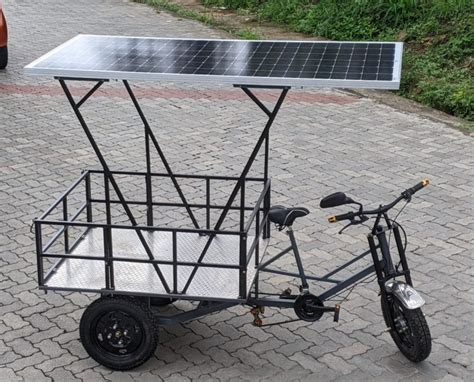 Three Wheeler Solar E Rickshaw Loader At Rs Electric Rickshaw