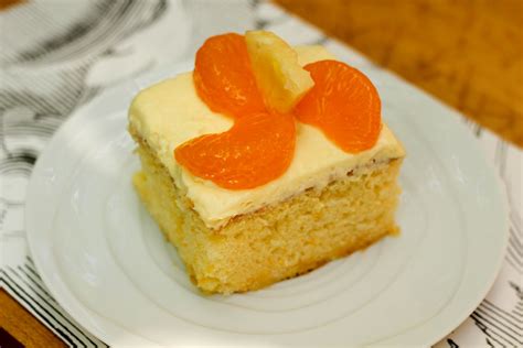 Mandarin Orange Cake AKA Pea Pickin' Cake - That Skinny Chick Can Bake