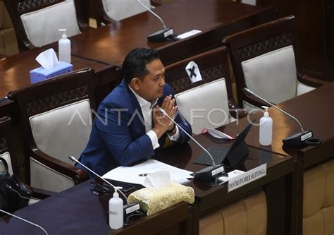 UJI KEPATUTAN DAN KELAYAKAN DEWAN KOMISIONER OJK ANTARA Foto