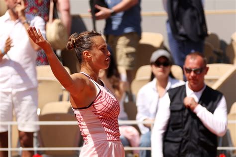 Marta Kostyuk Booed For Not Shaking Aryna Sabalenkas Hand At French Open