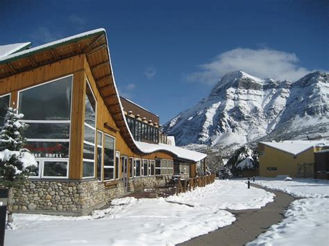 Waterton Lakes Lodge Resort - Waterton Hotel Accommodation