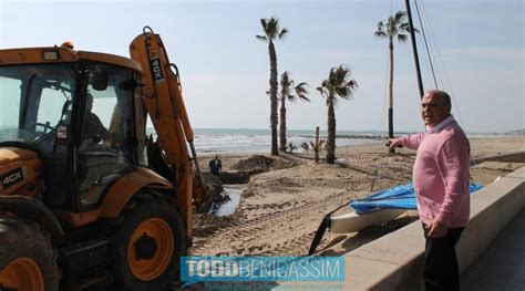 Benicàssim ultima la reparación de las playas para Pascua con una