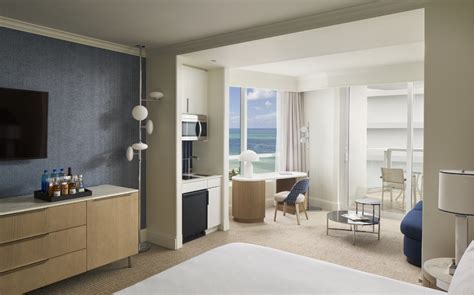 Tr Sor Ocean View Junior Suite Fontainebleau Miami Beach