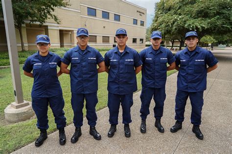 Coast Guard Recruits Join Dlielcs Echo Company For English Language