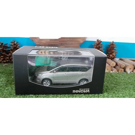 Jual Miniatur Mobil Kijang Innova Reborn Diecast Terbaru Original Shopee Indonesia