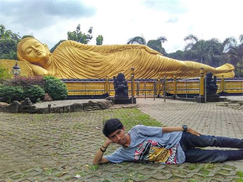 Patung Budha Tidur Mojokerto Tempat Wisata Di Pulau Jawa