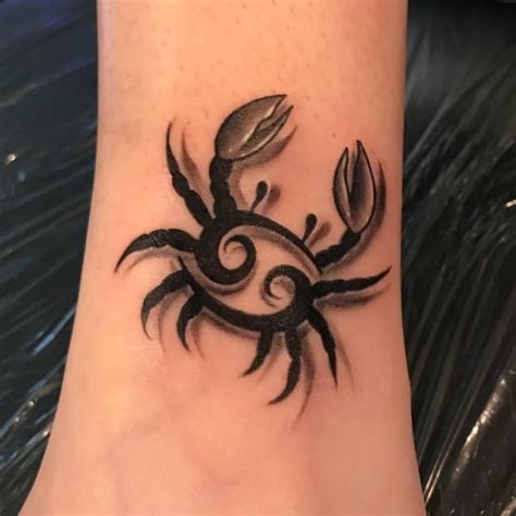 39 Captivating Zodiac Cancer Tattoos For Women That You Ll Cherish Tattooness