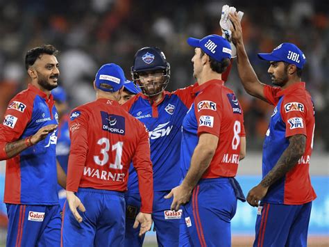 delhi capitals player misbehaves  woman  party franchise