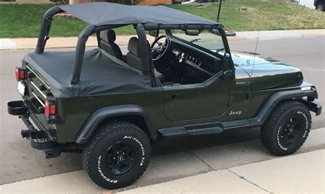 Mastertop Tonneau Cover For 92 95 Jeep Wrangler Yj Quadratec