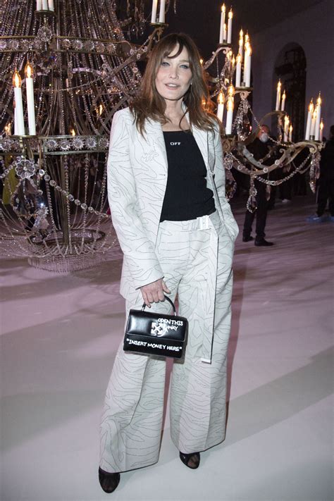 Photo Carla Bruni Assiste Au D Fil Off White Automne Hiver