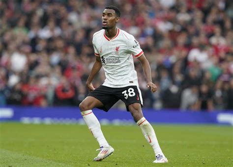 Davis Sensational Liverpool Midfielder Was Pivotal In Man United