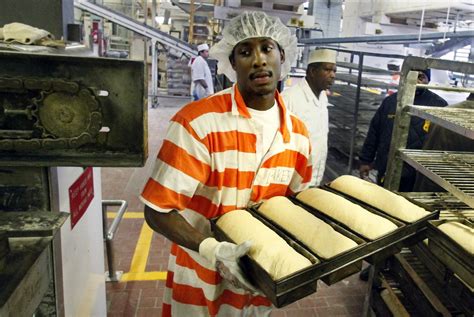 Inmates Bake Bread For New York City Jail System