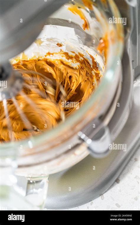 Dulce De Leche Buttercream Hi Res Stock Photography And Images Alamy