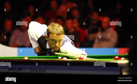 Stephen Hendry In Action During The Saga Insurance Masters At Wembley