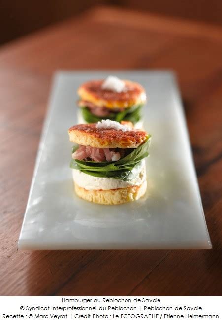 Hamburger Au Reblochon De Savoie A Vos Assiettes