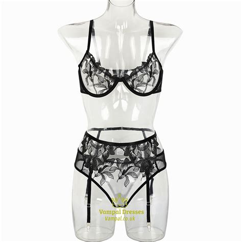 Black Sheer Floral Applique Accented Lingerie Set Vampal Dresses