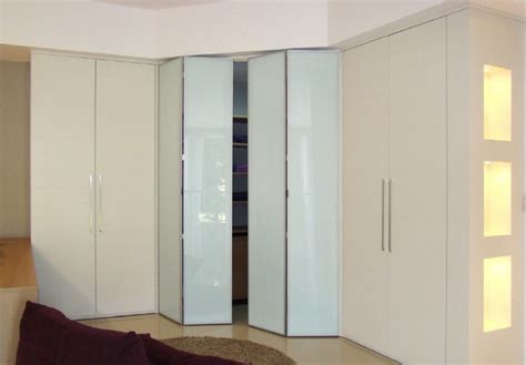 White Louvered Bifold Closet Doors Randolph Indoor And Outdoor Design