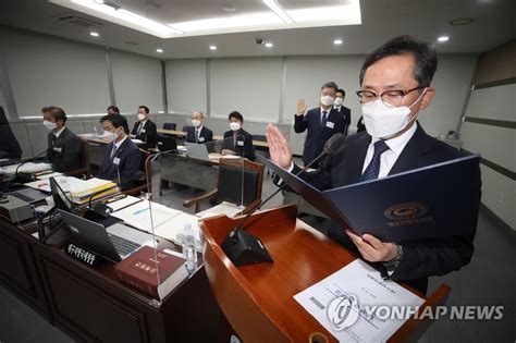 선서하는 조정목 대구지방국세청장 연합뉴스