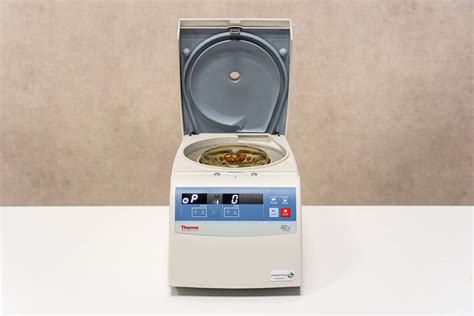 Thermo Scientific Pico Microcentrifuge Labmakelaar Benelux