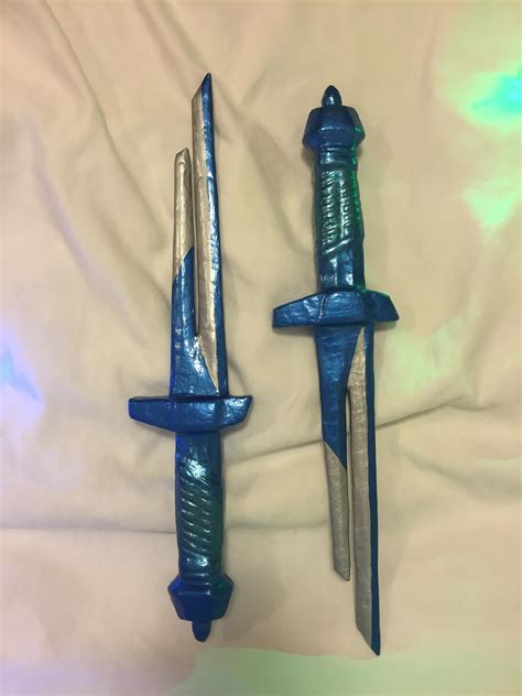 Loki Daggers From Thor Ragnarok Made To Order Etsy Uk