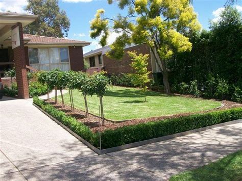 metal edging ideas metal driveway edging garden edging ideas