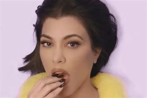 Gynaecologists Slam Kourtney Kardashian S Vagina Gummy And Sweet Treat Claim Irish Mirror Online
