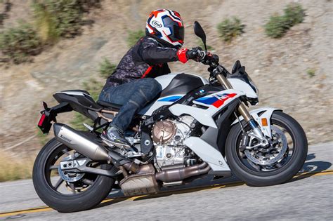 Bmw S R Review Fast Facts With M Package