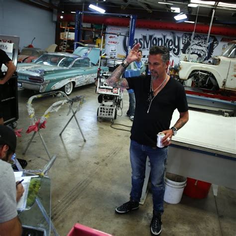 Watch: Gas Monkey Garage crew poses for epic 4-minute Mannequin Challenge | GuideLive