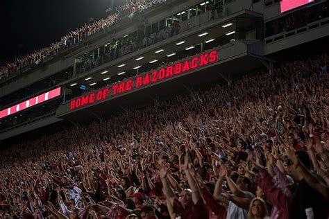 Donald w reynolds razorback stadium – Artofit