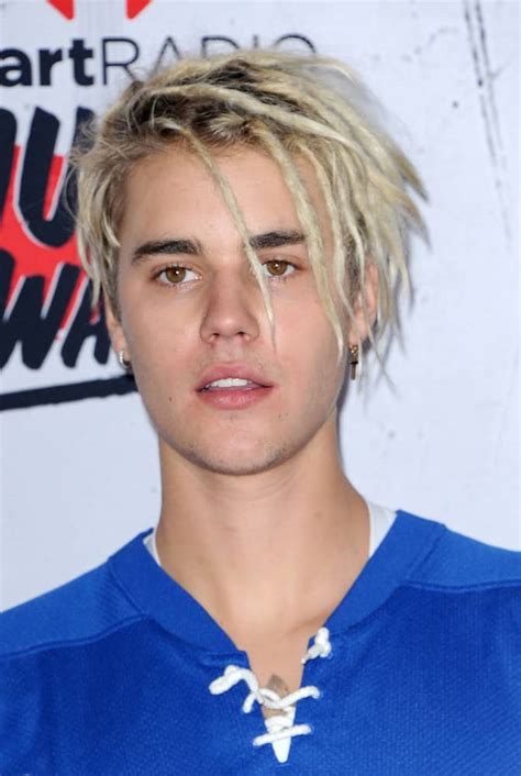 Justin Bieber S Hairstyles Over The Years Headcurve