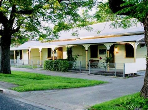 Guide to Pet Friendly Accommodation in Bathurst (2022 Updated) | Kiki ...