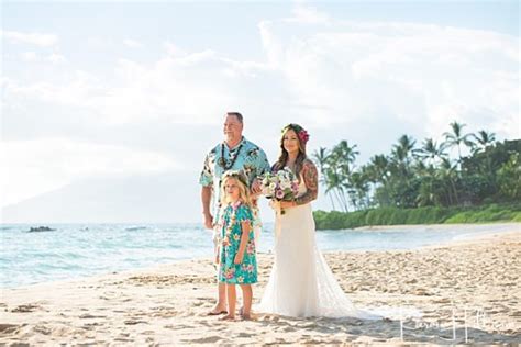 Brianne And Marcs Maui Wedding Photography And Trash The Dress